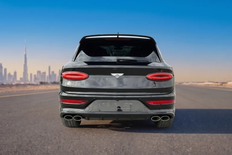 Bentley Bentayga Azure (1)