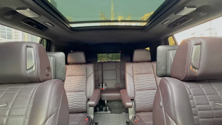 Cadillac Escalade (7)