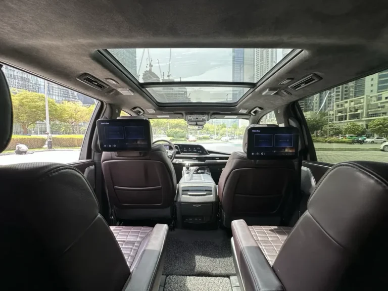 Cadillac Escalade (8)