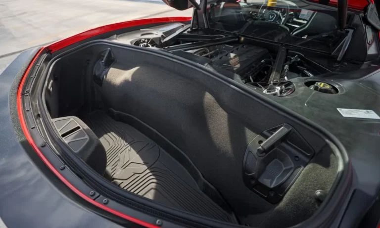 Chevrolet Corvette Stingray C8 (11)