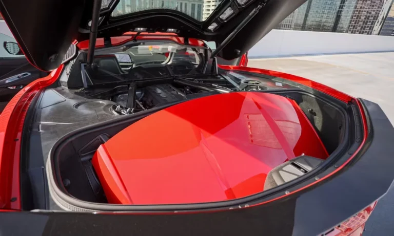 Chevrolet Corvette Stingray C8 (12)