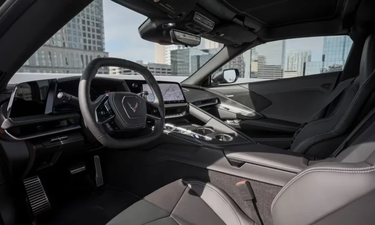 Chevrolet Corvette Stingray C8 (8)