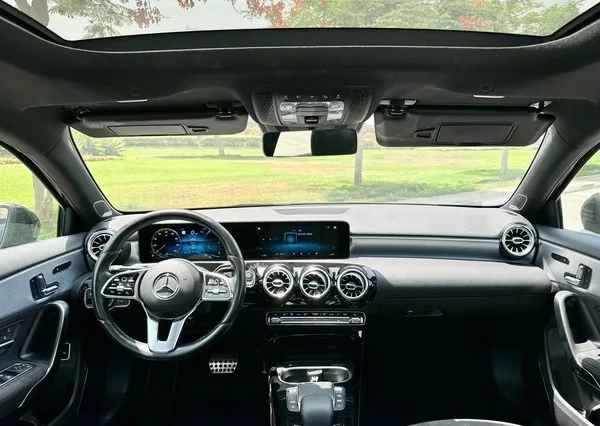 Mercedes Benz A220 (2)