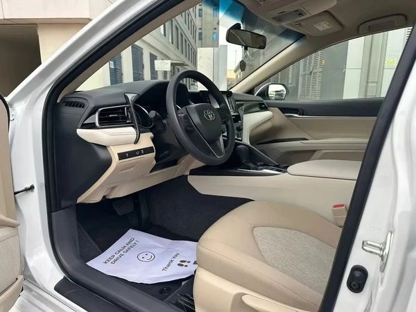 Toyota Camry (3)